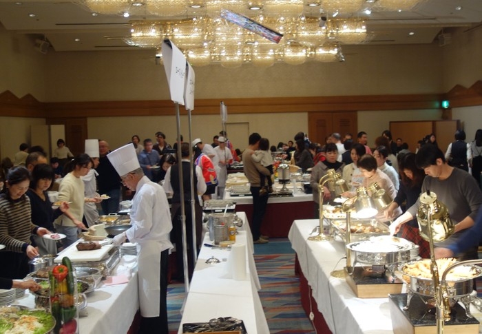 お正月バイキングの会場風景(ホテルキャッスルプラザ大宴会場)