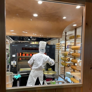 dbXnu2QAzEjrOZTUi8vi.jpeg?w=940&h=940