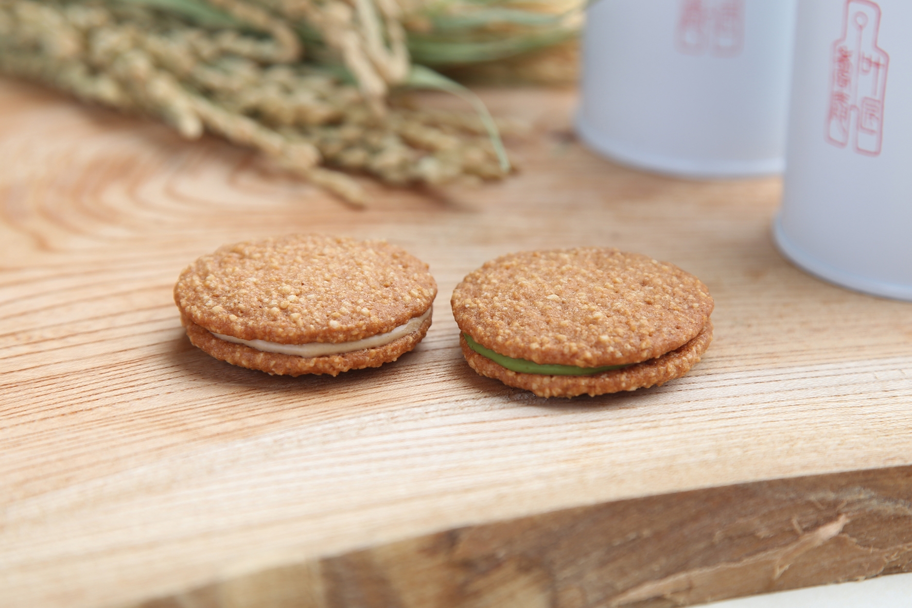 「道明寺煎餅 おこんめ(サンド)」