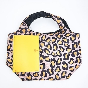 スヌーピーの楽しそうなトートバッグ集