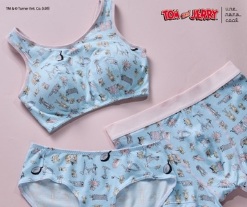 did4Y1fTWqVtHeVlT4cr.jpg?w=940&h=940