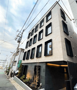 dlQlqXrRCTdUGus98SkF.png?w=940&h=940