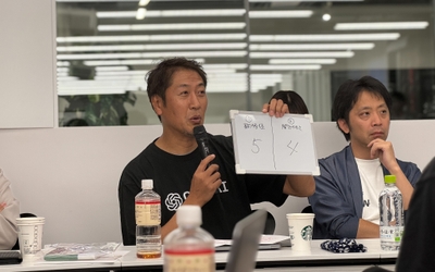 dmFl8hscCcEK0puDPwFY.jpg?w=940&h=940