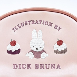 ミッフィーのドルチェシリーズのポーチ