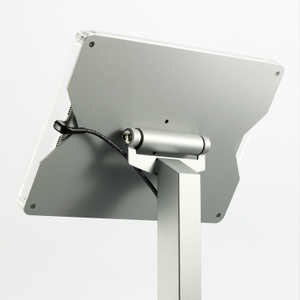 dsY9OpfmVg8E2sYvIz58.jpg?w=940&h=940