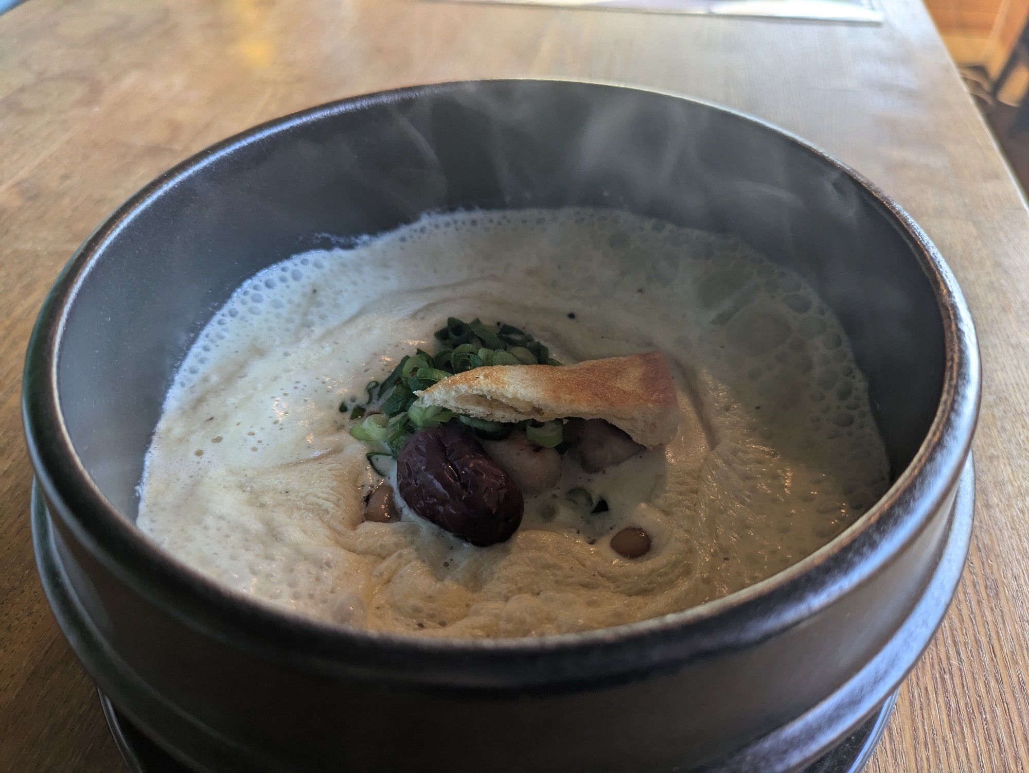 高円寺【豆腐職人が作る、やさしく滋養深い参鶏湯】「カピバラソイアイスジャパン」オープン