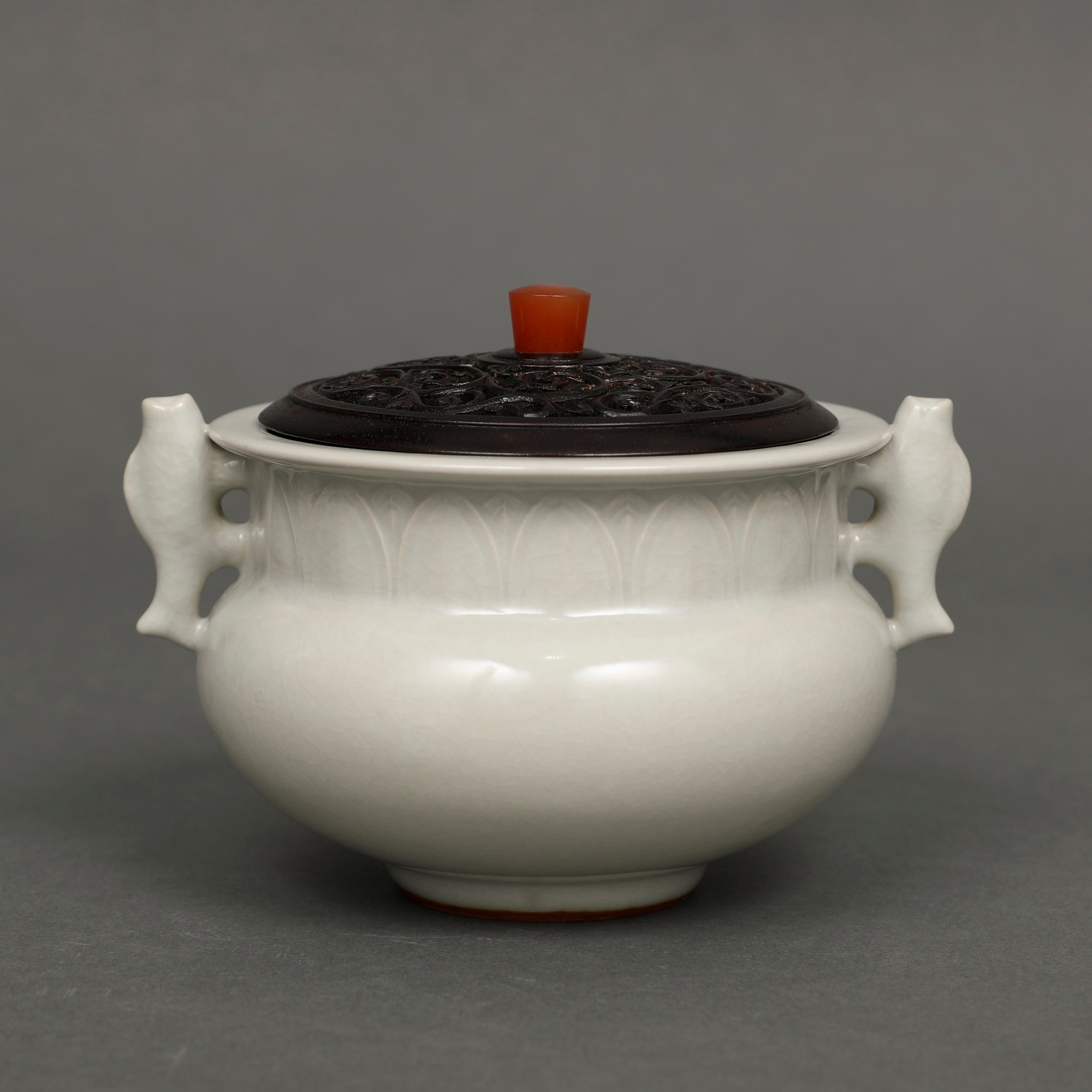 板谷波山 「鯉耳香爐」