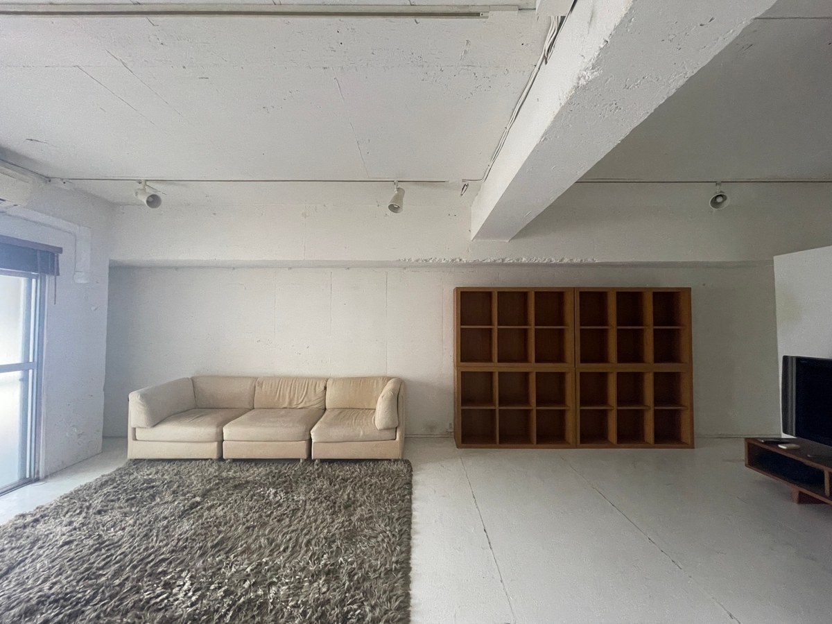 募集開始から問い合わせ殺到！白基調の異国風デザイナーズヴィンテージマンションをご紹介。