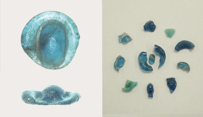 写真2 型押しされたガラス(左)と折り取られたガラス(右) (左は『飛鳥池遺跡発掘調査報告』奈良文化財研究所学報第71冊より)