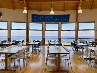 屋久島おおぞら高等学校校舎（食堂）