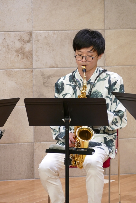 アルト・サクソフォン:福田 亨