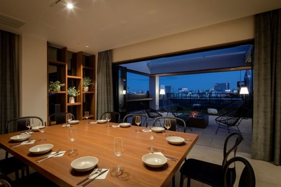 e7rDtMlgCAUnNcWq5Tho.jpg?w=940&h=940