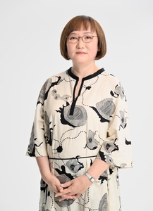 窪美澄　(C)新潮社