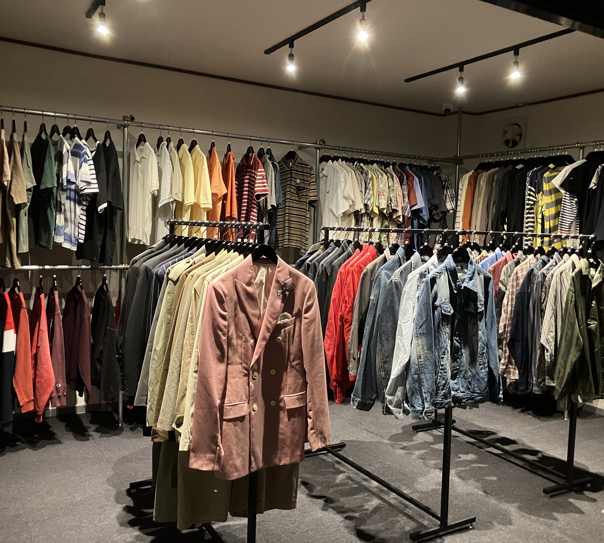 【前編】「店員がいない」は手抜きじゃない。無人洋服屋RELOOP STOREで叶えたいこと