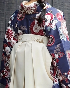 ePDI82MHbjH9rkmisBCs.jpg?w=940&h=940