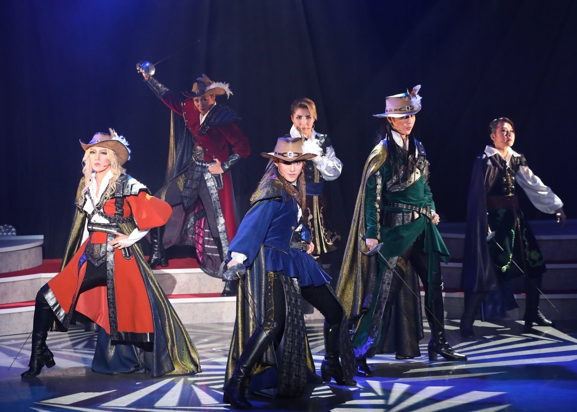 ミュージカル「三銃士 THE THREE MUSKETEERS」写真提供:OSK日本歌劇団