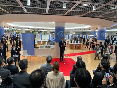 eTGUWjsFKek4wl6yY6h0.jpg?w=940&h=940