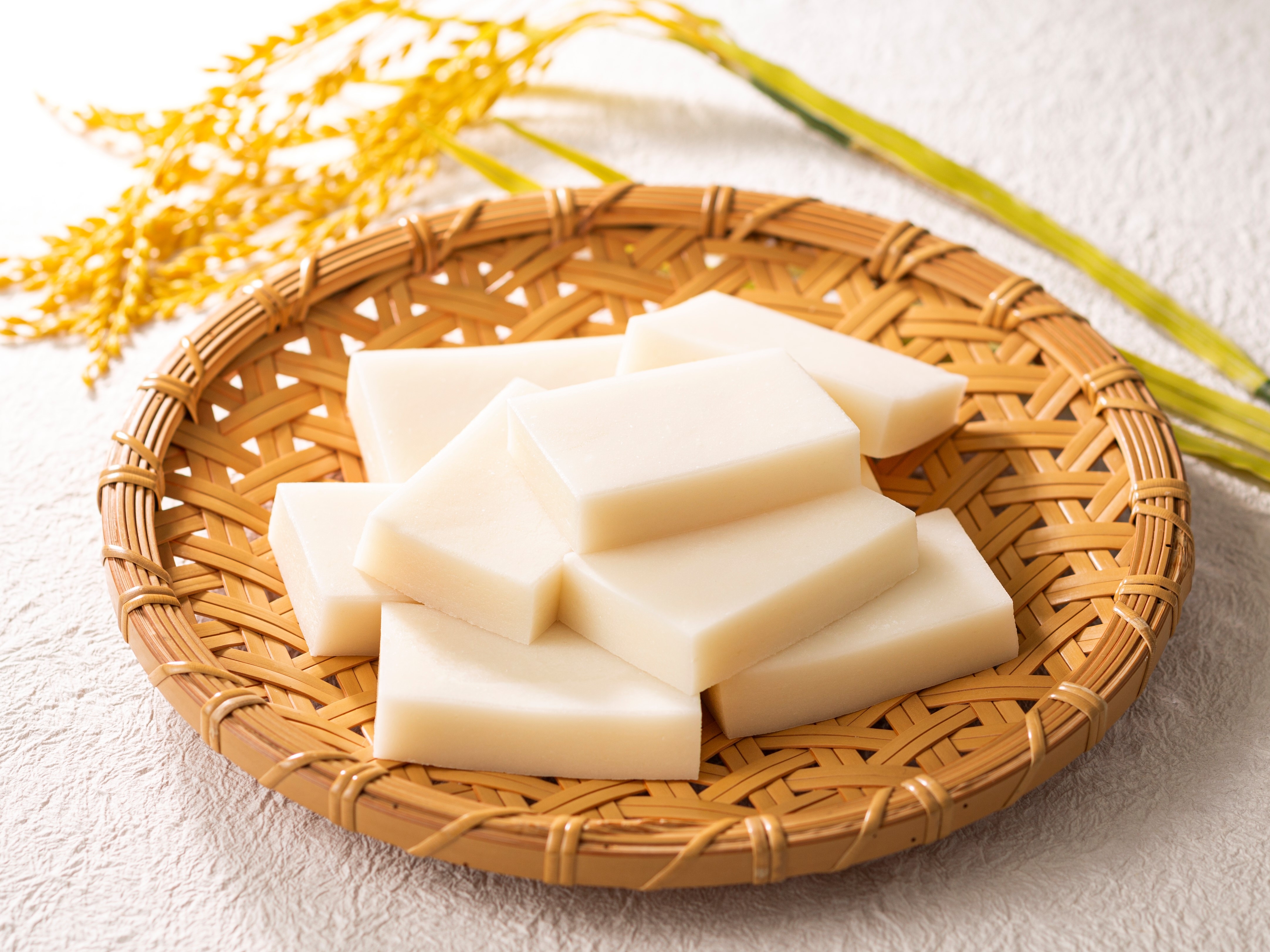 保存料を使用しない昔ながらの製法で、安心・安全のおいしさを！国産の水稲もち米100％使用「のし餅・お供え餅」【予約受注生産】