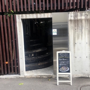 eZMM81nOCkWtEHYwTNbV.jpg?w=940&h=940