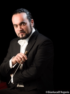 ea6ivV7KmCFZhgVTdePr.jpeg?w=940&h=940