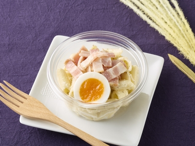 月見ベーコンペンネサラダ　イメージ画像