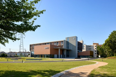 麗澤大学と株式会社ルリアン協定締結、学生による「未来の相続財産」発表会も同日開催