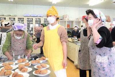 ejuAHeMFcsuC1IBG9y9E.jpg?w=940&h=940