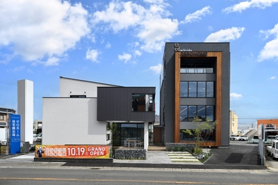 emIbMuIc8vnoKIBWCTdA.jpg?w=940&h=940