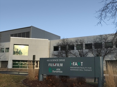 emw38HjVpR4a9abXndsh.jpg?w=940&h=940