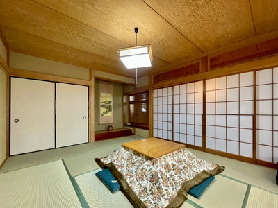 enwHFBC8BtyAWaw04Osi.jpg?w=940&h=940