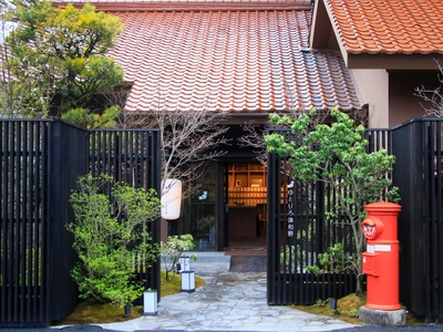 f0drooGa43Ck9oTTpLeJ.jpg?w=940&h=940