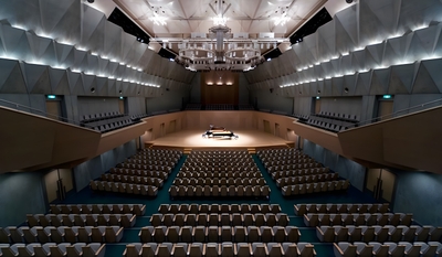 f2XYNEFcGwWcXeH0UHs0.jpg?w=940&h=940