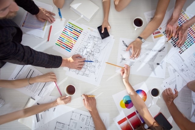 会議がムダと感じる社員は約7割‼生産性を上げる会議のやり方とは?