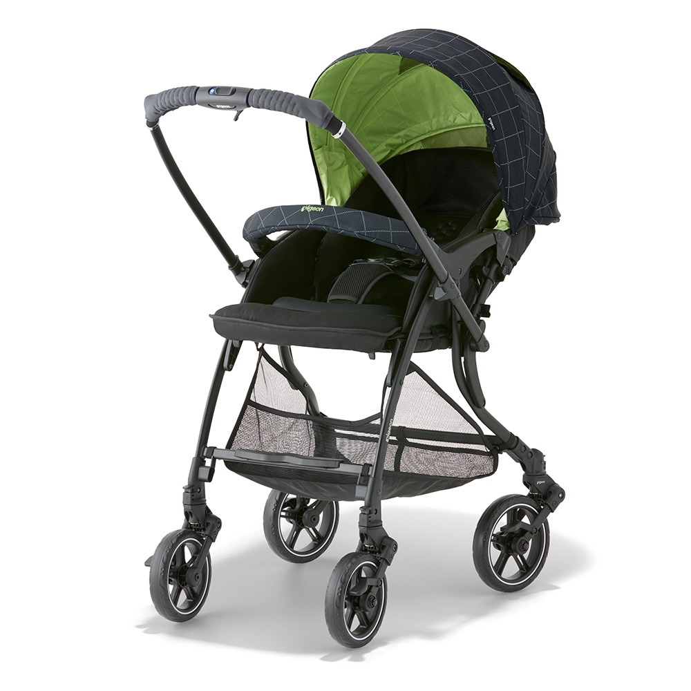 【美品】ピジョン Runfee ランフィ RA8 シュシュグレー 大きくなった「シングルタイヤ」で、対面走行時の押しやすさが進化した