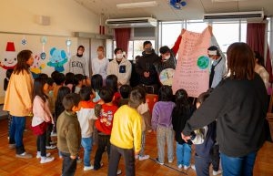 f6GWWZoD9Kuwgiy85fVU.jpg?w=940&h=940