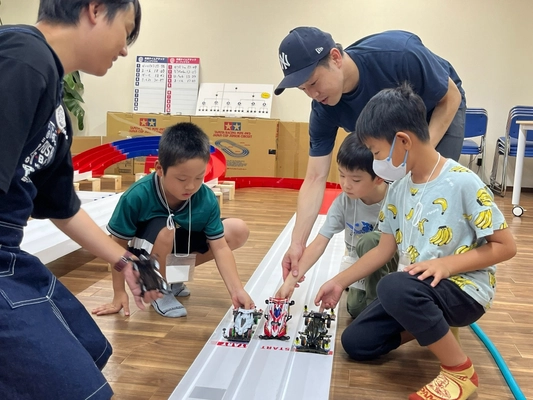 「世界最小のモータースポーツ＝ミニ四駆」を通じて、子ども達の健全な育成を目指す「ミニ四駆の学校」がスタート。