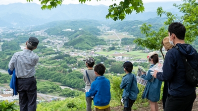 f94AxIFSrNAnIG6fYMvF.jpg?w=940&h=940