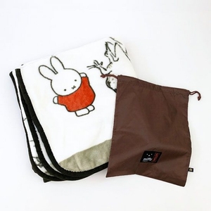 f9TLbglSlFYfOPyzWki9.jpg?w=940&h=940