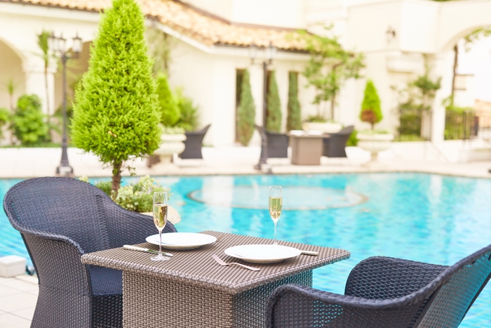 プールサイド(横浜アートグレイス)