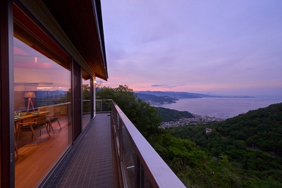 fHCdTQSODzMzD4Ef21eF.jpg?w=940&h=940