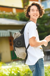 fIuIA49qyJmUxnOphzHU.jpg?w=940&h=940