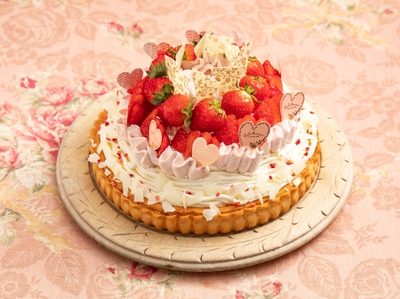 天空のいちごとレアチーズモンブランのタルト（ピースタルト）※画像は10ピース分です
