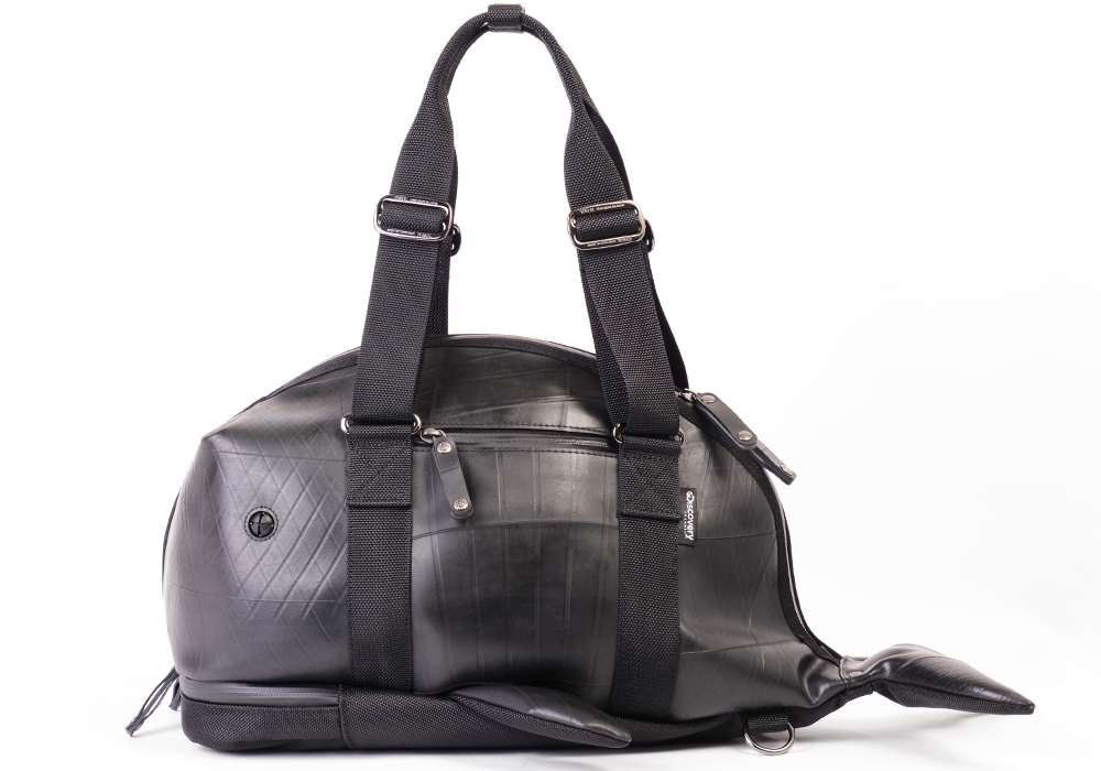 SEAL クジラ　ブラック　2Wayダッフルバッグ 廃タイヤチューブをアップサイクルした“クジラ”鞄！ 親子で