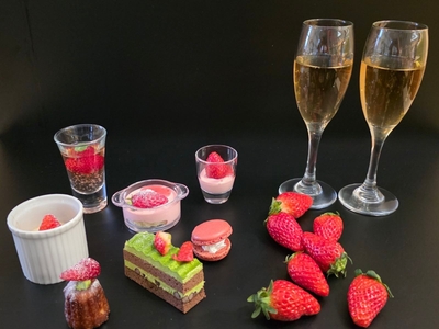 「いちごとスパークリング～お日にち限定ディナービュッフェ～」　イメージ