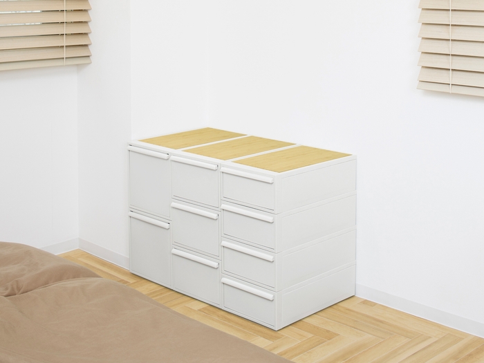 竹製天板を載せるだけで雰囲気が大きく変わります