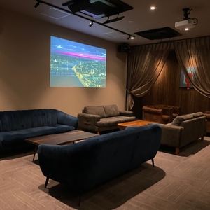 fSowOWlVpAn5lDFarrnk.jpeg?w=940&h=940