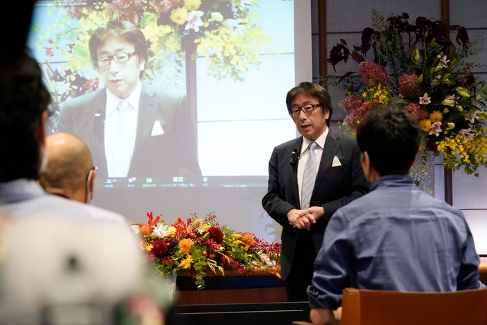 (写真6:BBT大学の今後10年の覚悟を語る宇田副学長)