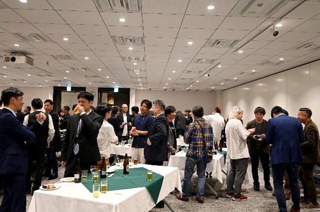 昨年の懇親会の様子