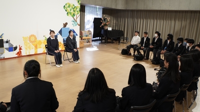 fYNQG210kHowXNsclSnL.jpg?w=940&h=940