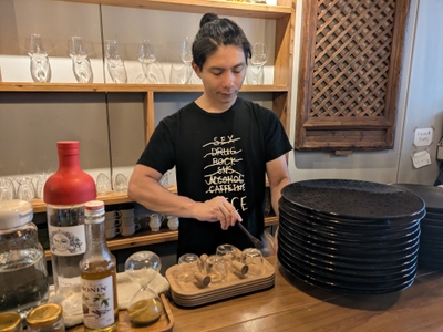 feqAa56oqyJglMa5TwfL.jpg?w=940&h=940